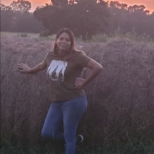 Meet your Posher, Yolanda